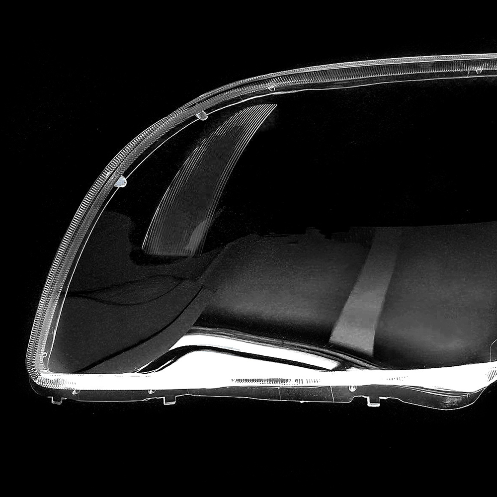 the right side and its details of Toyota Avensis headlight cover replacement