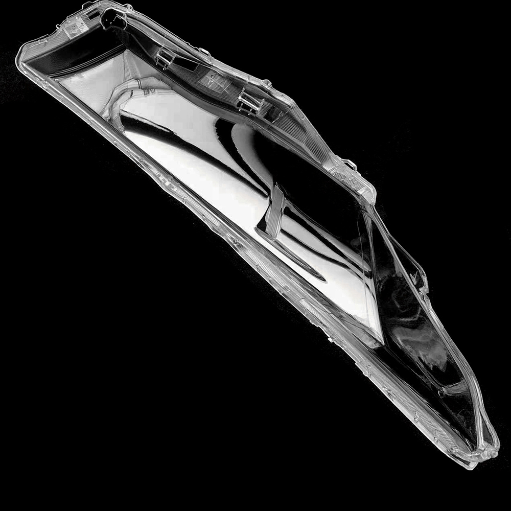 the background of 2015 highlander headlight lens