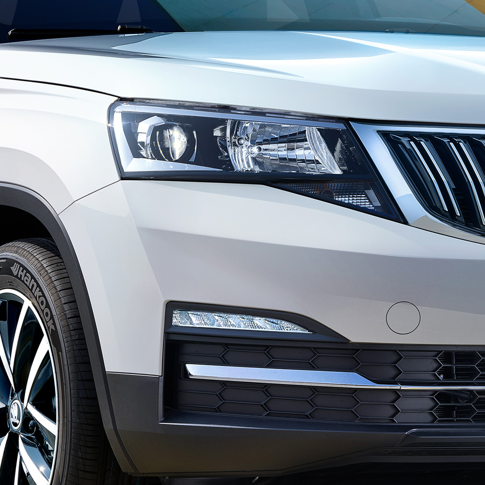 KAMIQ headlight cover application