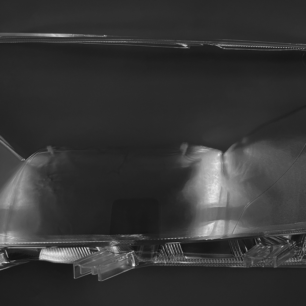 the middle display of headlight lens for Octavia A7 (14-16)