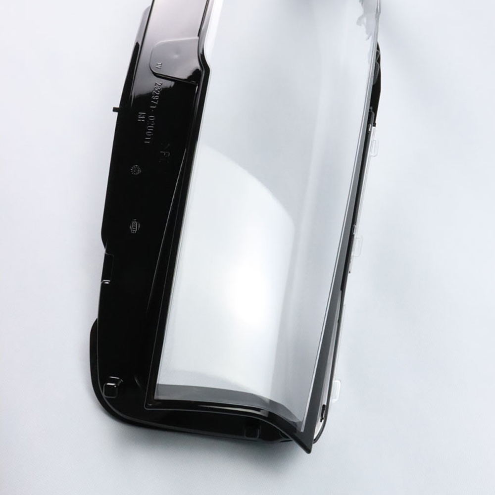 the left side vision of the bmw g38 headlight cover