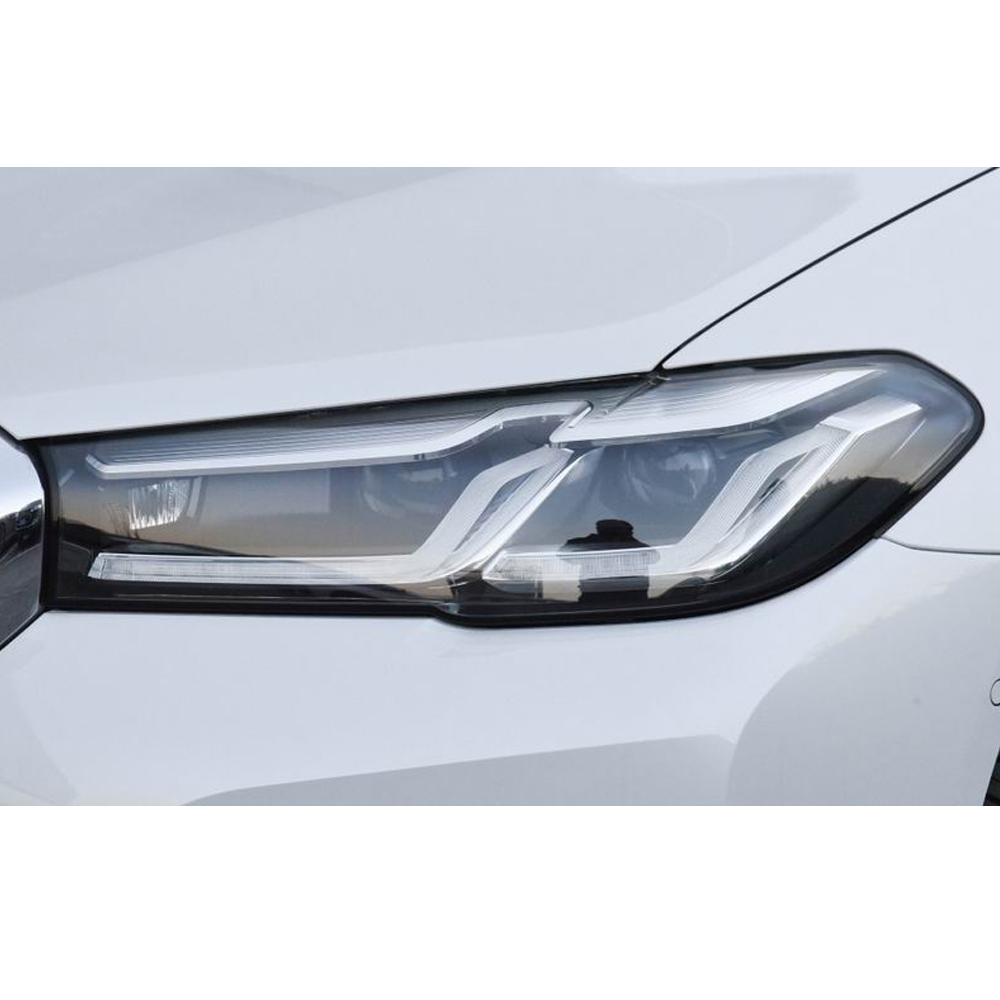 the enlarged photo of the headlight cover